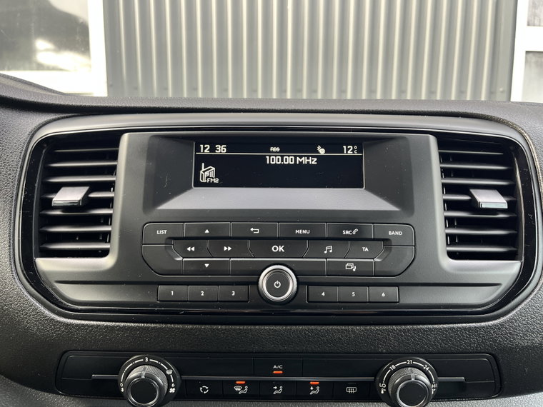 Vehicle Image 41
