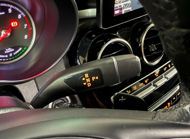 Vehicle Image 22