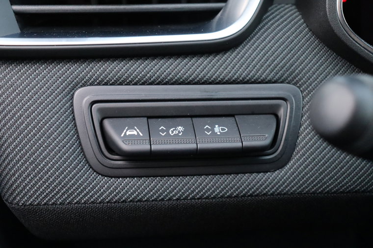 Vehicle Image 25