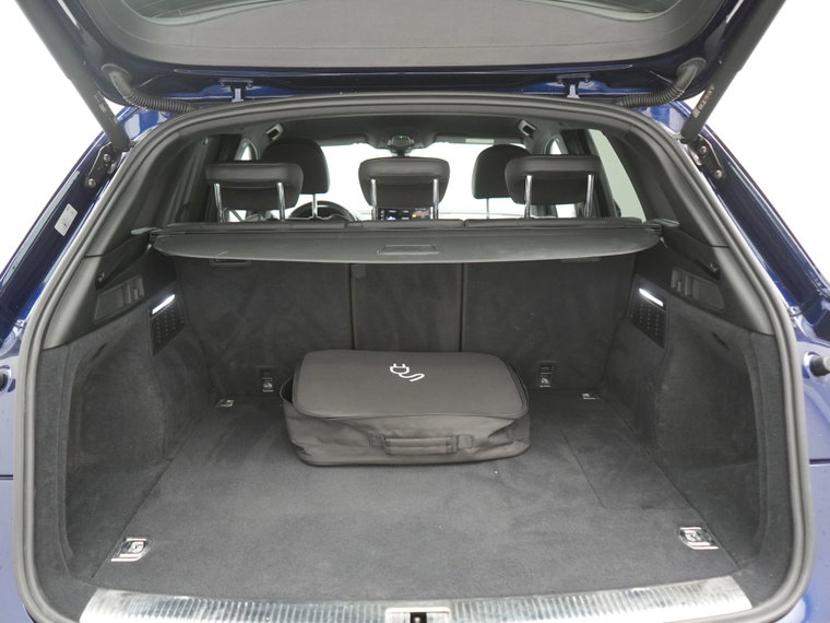 Vehicle Image 37