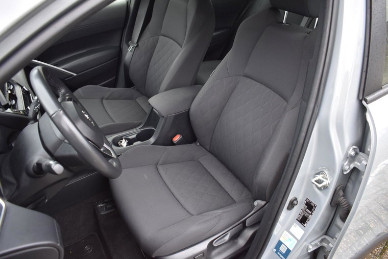 Vehicle Image 12