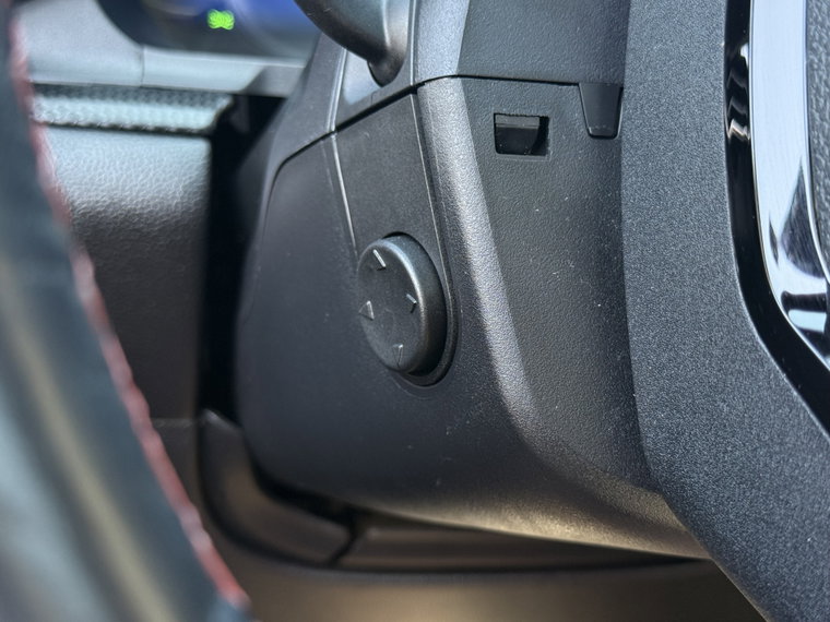 Vehicle Image 26