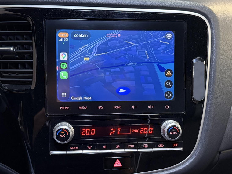 Vehicle Image 23