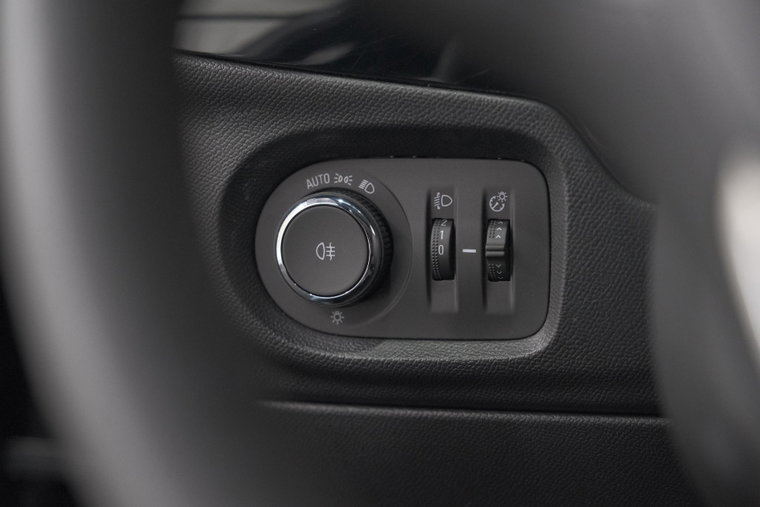 Vehicle Image 36