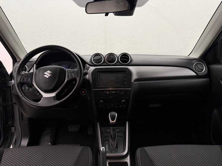 Vehicle Image 12