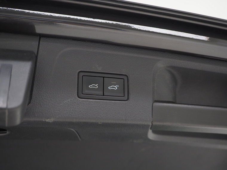 Vehicle Image 39