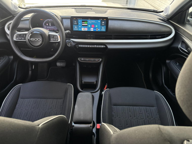 Vehicle Image 15