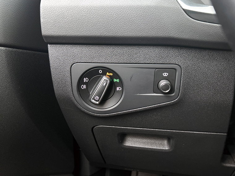Vehicle Image 27