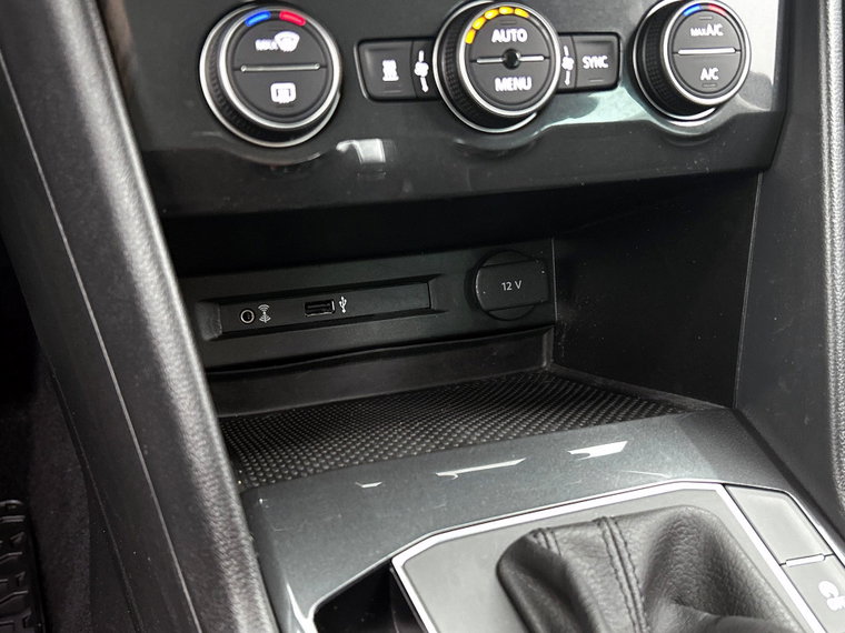 Vehicle Image 33