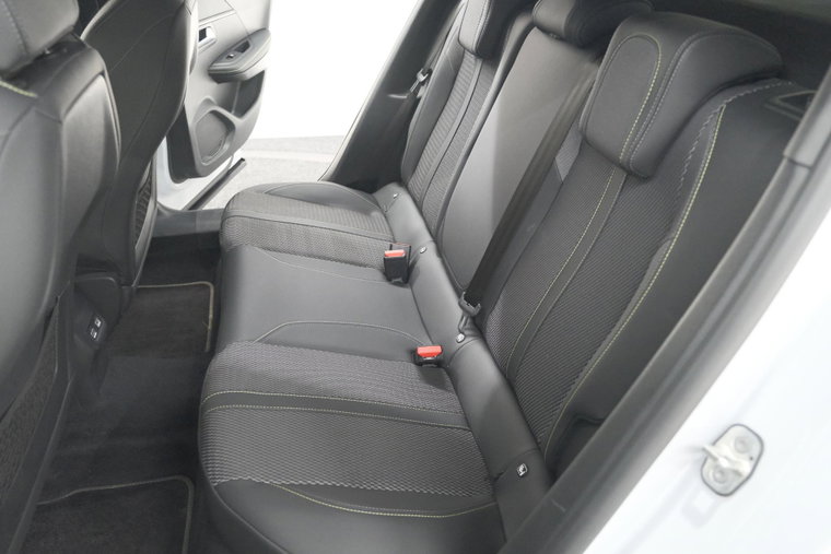 Vehicle Image 33