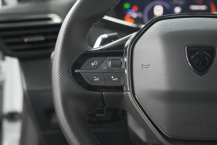 Vehicle Image 36