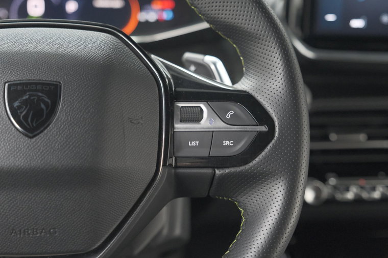 Vehicle Image 37