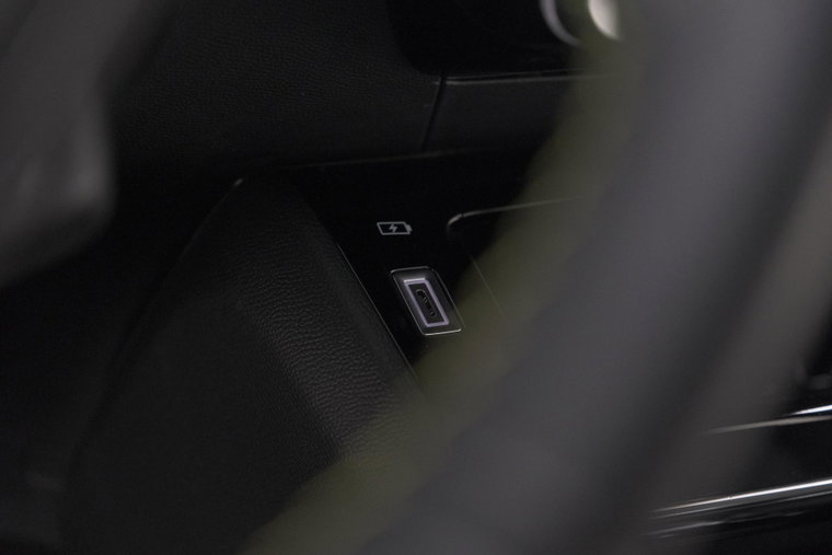 Vehicle Image 50