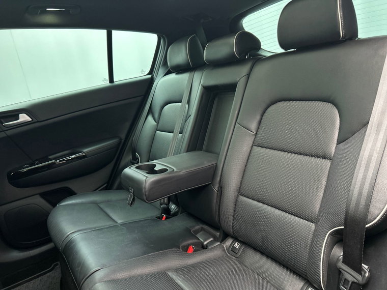 Vehicle Image 36