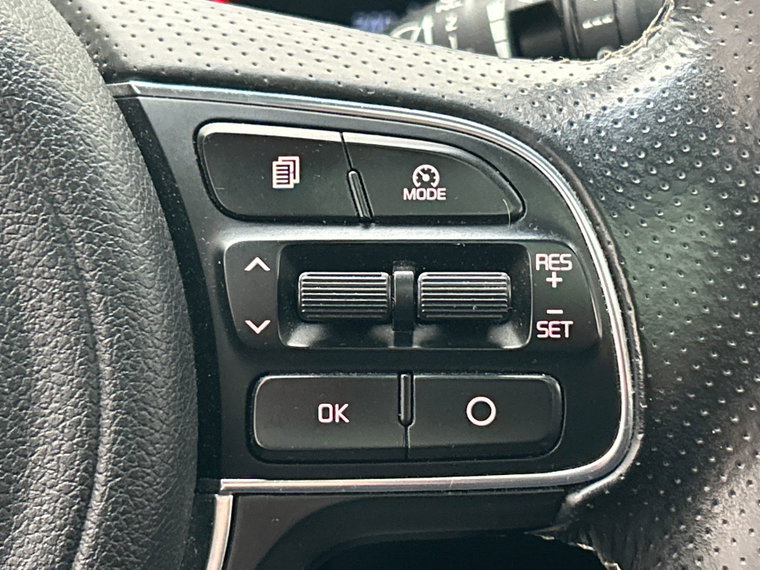 Vehicle Image 40