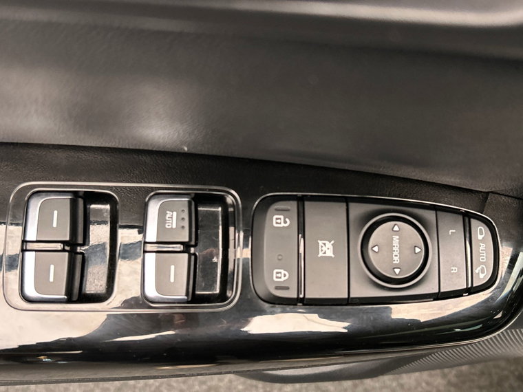 Vehicle Image 45