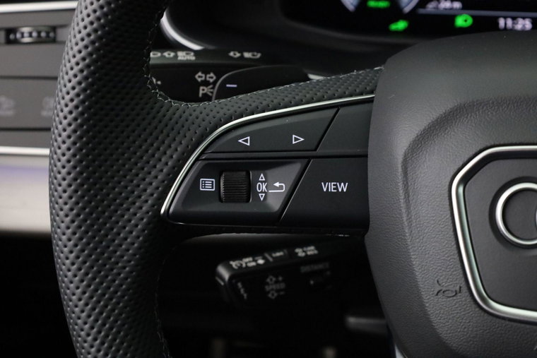 Vehicle Image 38