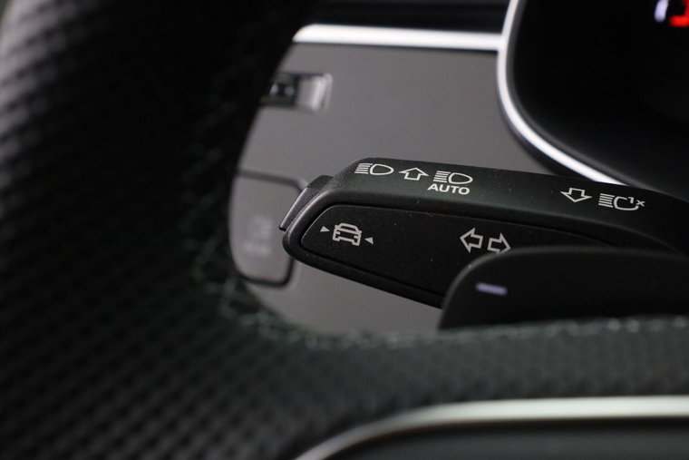 Vehicle Image 40