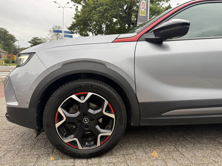 Vehicle Image 16