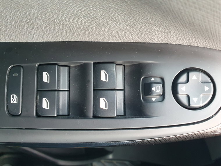 Vehicle Image 41
