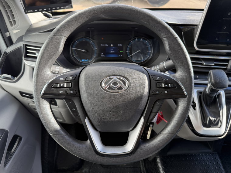 Vehicle Image 18