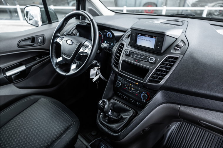Vehicle Image 14