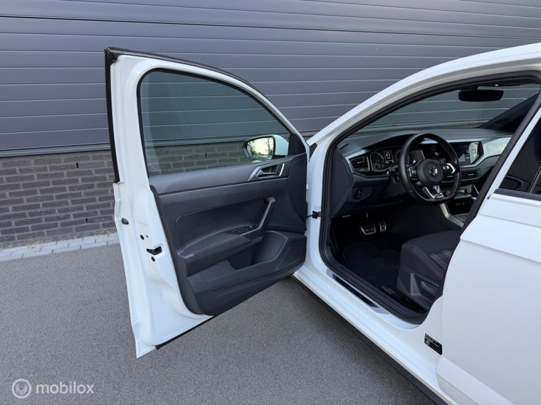 Vehicle Image 27