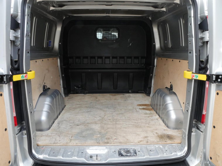 Vehicle Image 11