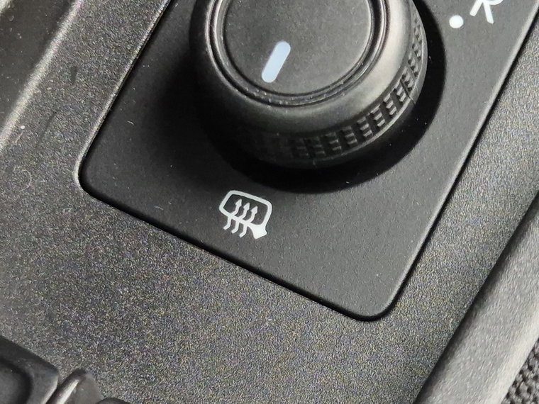 Vehicle Image 37