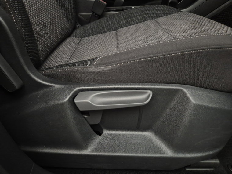 Vehicle Image 48