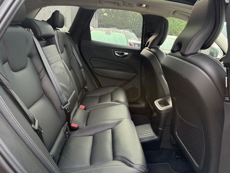 Vehicle Image 40
