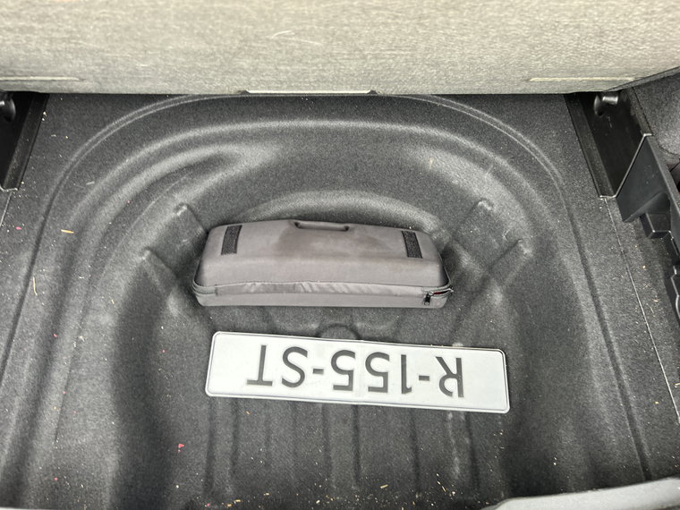 Vehicle Image 45