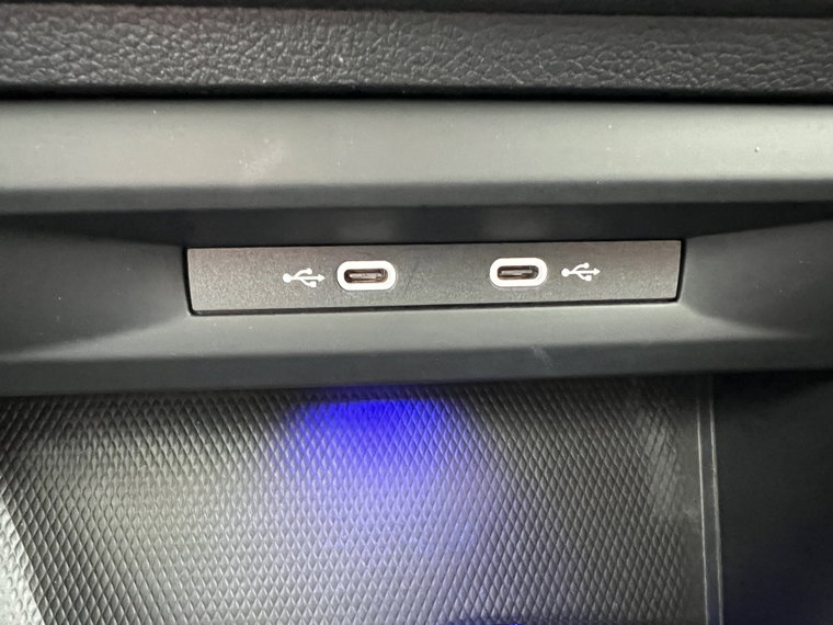 Vehicle Image 48