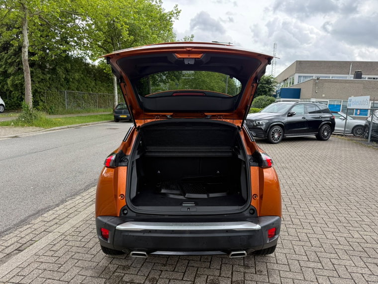 Vehicle Image 22