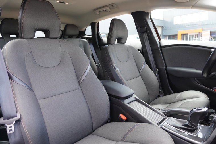 Vehicle Image 15