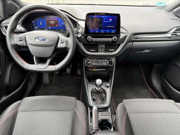 Vehicle Image 6
