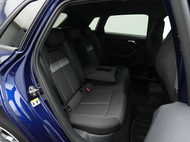 Vehicle Image 33