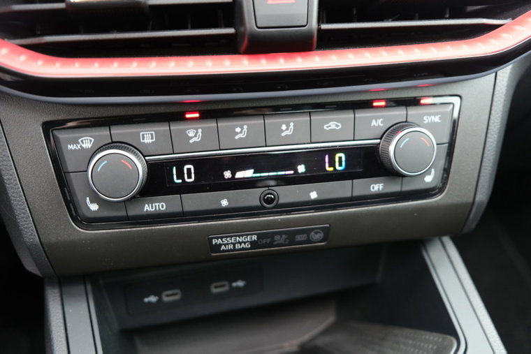 Vehicle Image 26