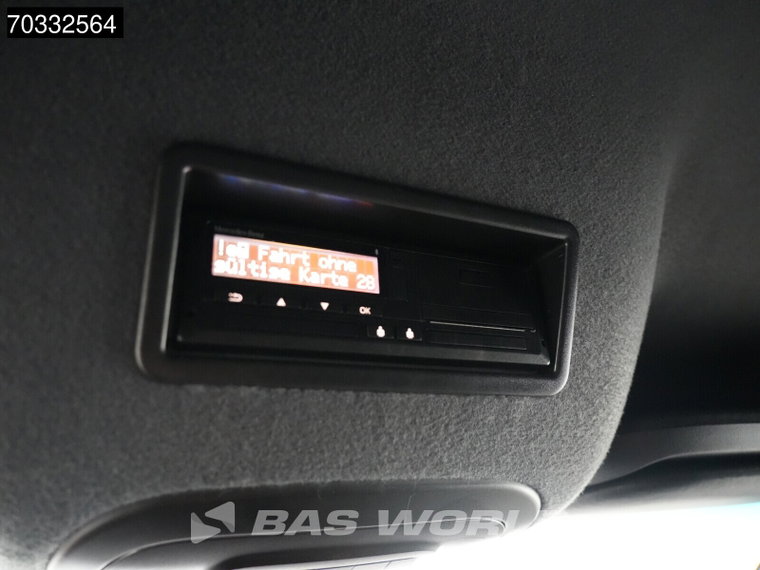 Vehicle Image 28