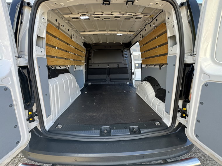 Vehicle Image 38
