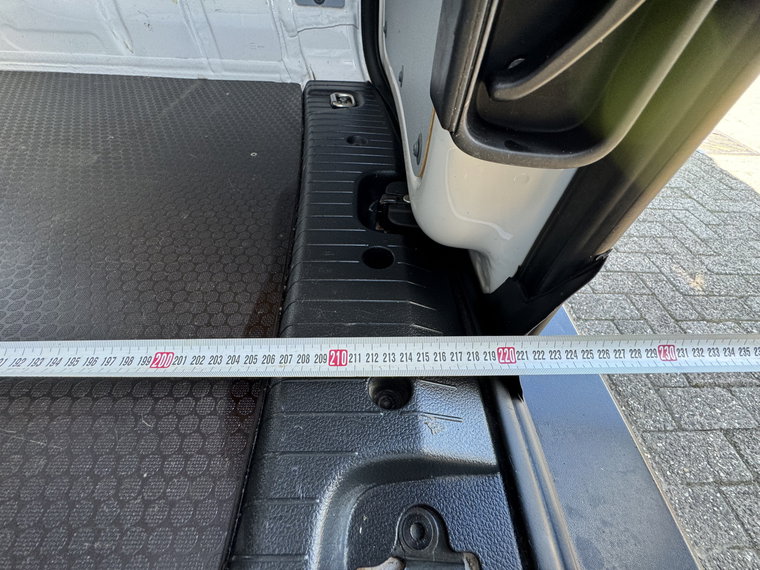 Vehicle Image 39