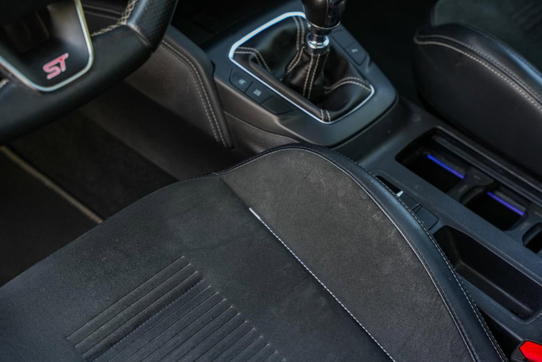 Vehicle Image 35