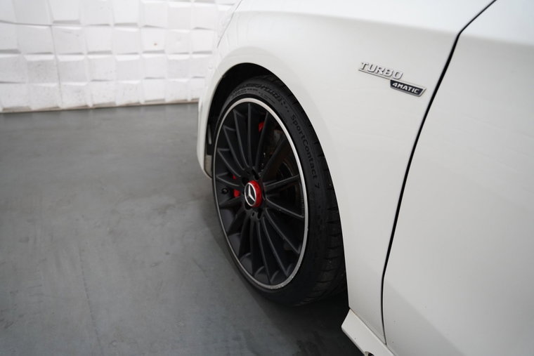 Vehicle Image 25