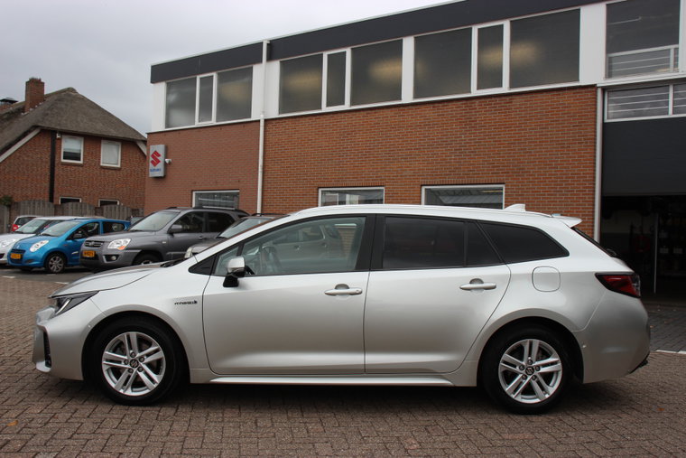 Vehicle Image 4