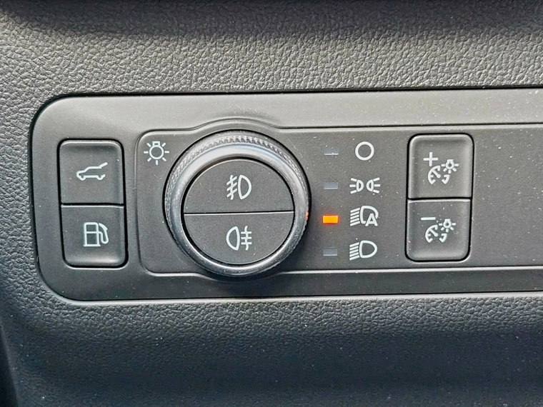 Vehicle Image 45