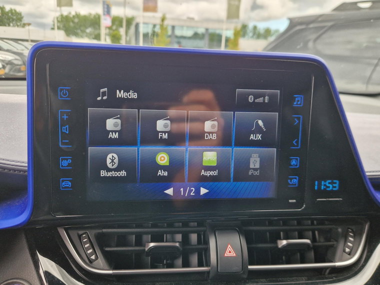Vehicle Image 23