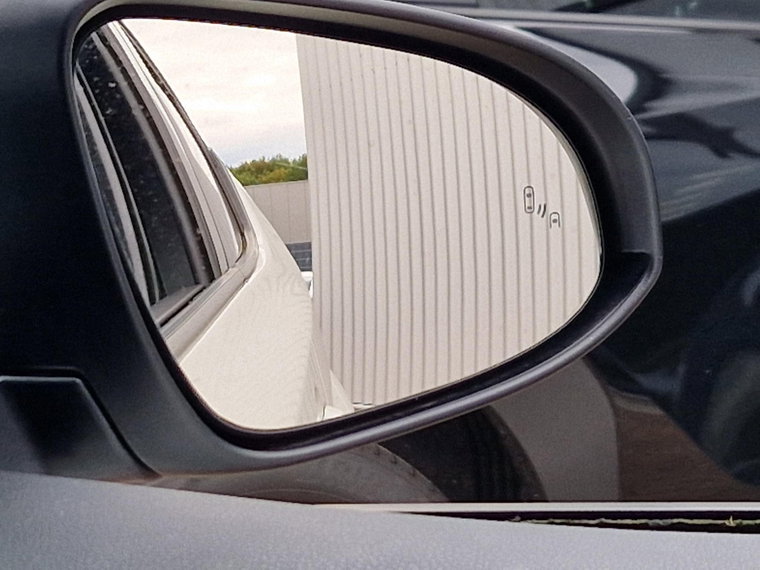 Vehicle Image 26