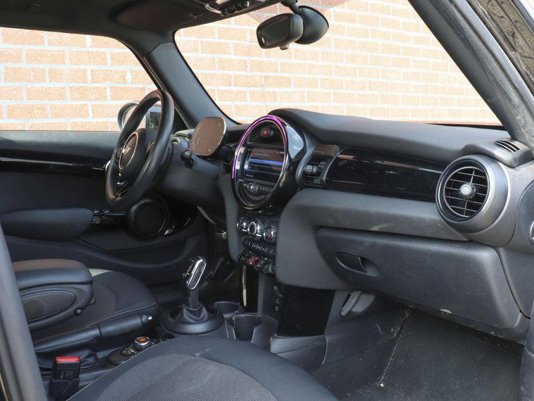 Vehicle Image 39
