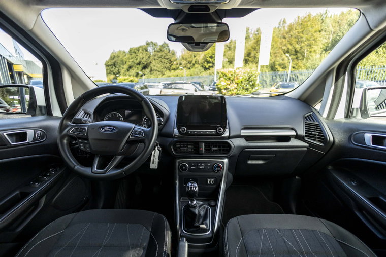 Vehicle Image 19