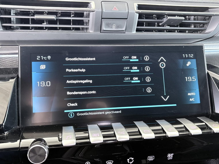 Vehicle Image 52